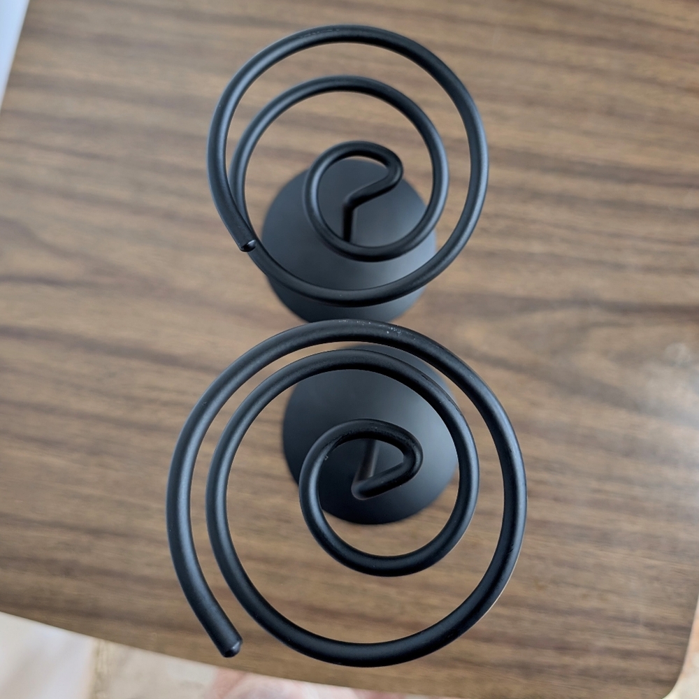Pair Of Black Metal Funky Spiral Candle Holders - Picture 4 of 6
